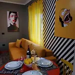Апартаменты Emoji House
