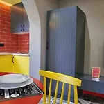 Апартаменты Emoji House
