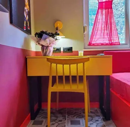 Emoji House * Tirana