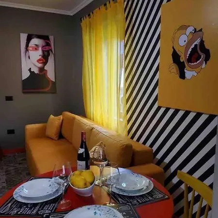 Apartamento Emoji House
