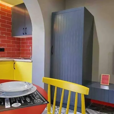 Apartamento Emoji House