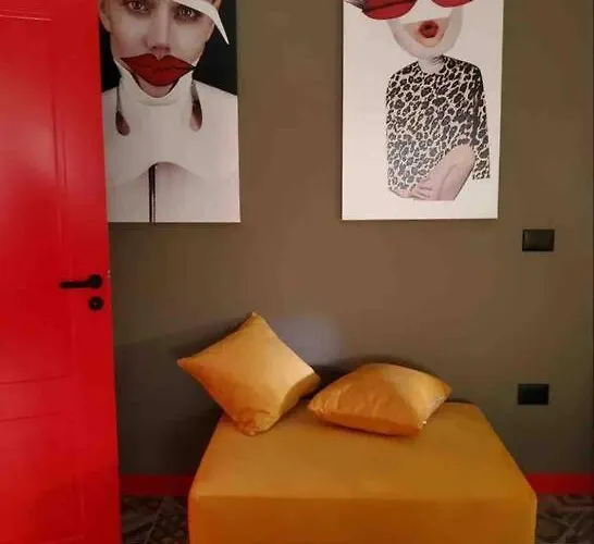 Apartament Emoji House *